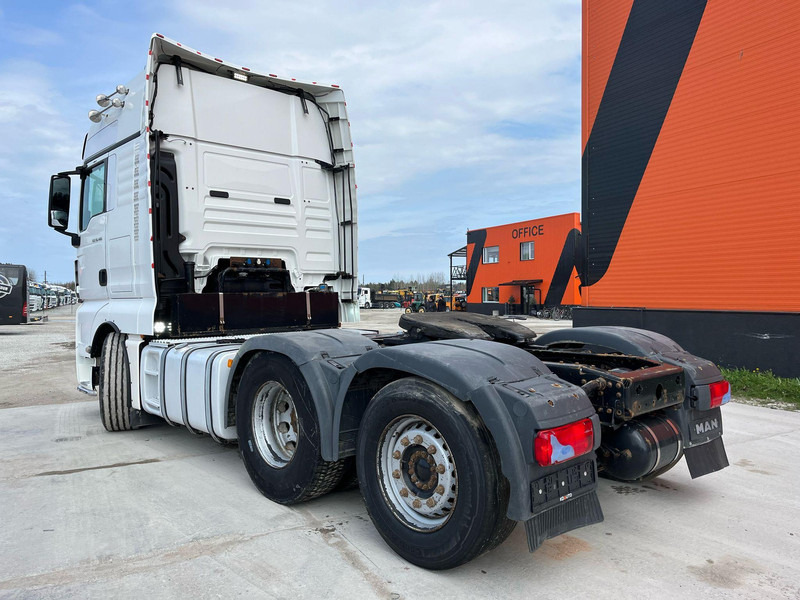 Sattelzugmaschine MAN TGX 28.480 6x2 XXL CAB / INTARDER / HYDRAULICS: das Bild 8