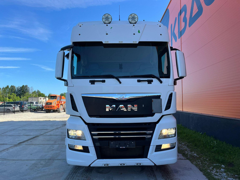 MAN TGX 28.500 6x2 XXL CAB / INTARDER / DOUBLE BOGIE - Sattelzugmaschine: das Bild 3 MAN TGX 28.500 6x2 XXL CAB / INTARDER / DOUBLE BOGIE - Sattelzugmaschine: das Bild 3