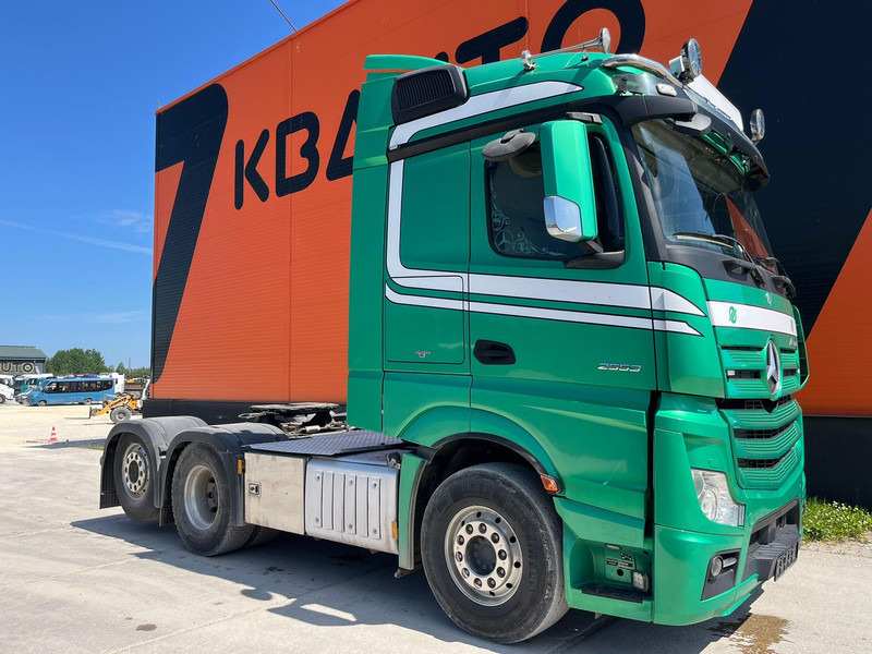 Mercedes-Benz Actros 2553 6x2 STREAMSPACE / RETARDER / PTO - Sattelzugmaschine: das Bild 4 Mercedes-Benz Actros 2553 6x2 STREAMSPACE / RETARDER / PTO - Sattelzugmaschine: das Bild 4
