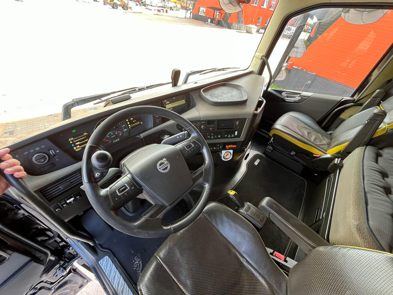 Leasing für Volvo FH 16 750 8x4 GCW 90 ton / DOLLY / RETARDER Volvo FH 16 750 8x4 GCW 90 ton / DOLLY / RETARDER: das Bild 15
