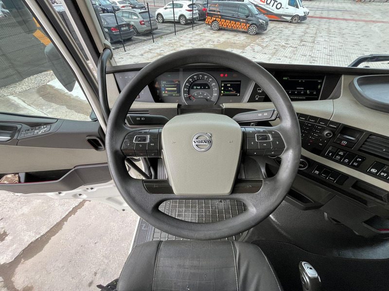 Sattelzugmaschine Volvo FH 500 6x2 GLOBE XL / DOUBLE BOGIE: das Bild 15