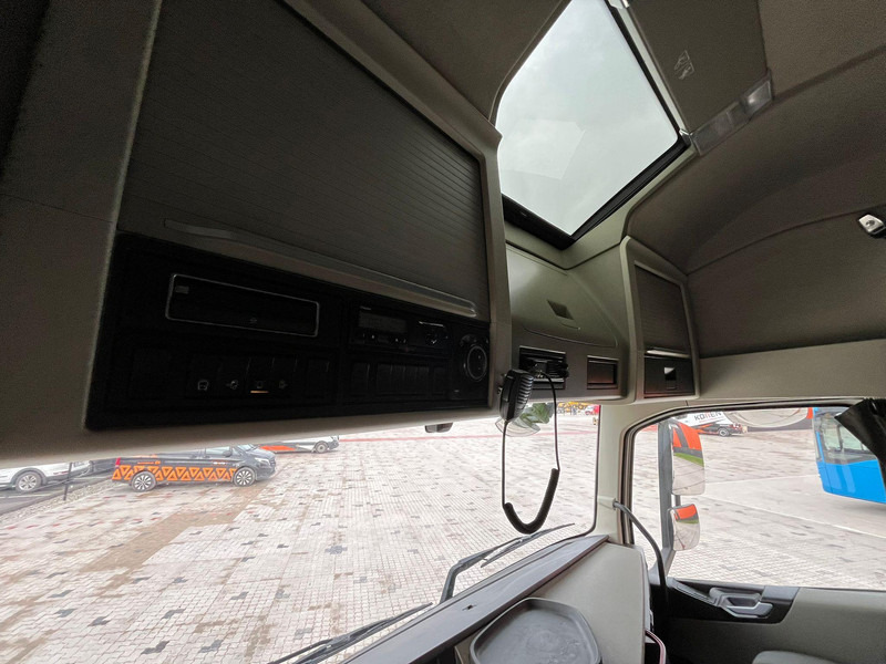 Sattelzugmaschine Volvo FH 500 6x2 GLOBE XL / DOUBLE BOGIE: das Bild 20