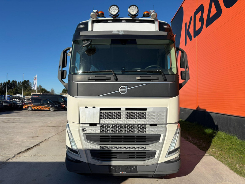 Volvo FH 500 6x2 GLOBE XL / RETARDER / HYDRAULICS / DOUBLE BOGIE - Sattelzugmaschine: das Bild 3 Volvo FH 500 6x2 GLOBE XL / RETARDER / HYDRAULICS / DOUBLE BOGIE - Sattelzugmaschine: das Bild 3