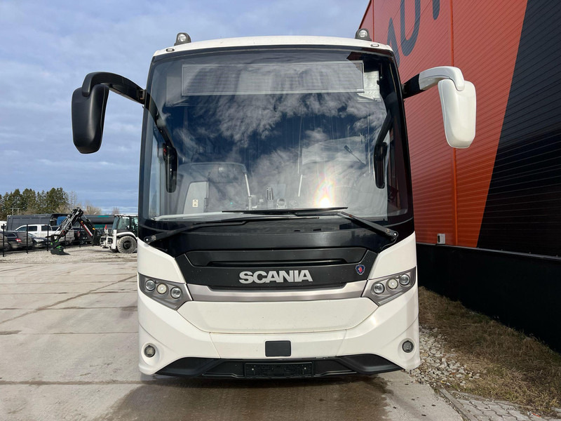 Scania K 450 6x2*4 Interlink 57 SEATS / AC / AUXILIARY HEATING / WC / WHEELCHAIR LIFT / FOGMAKER / USB etc - Reisebus: das Bild 2 Scania K 450 6x2*4 Interlink 57 SEATS / AC / AUXILIARY HEATING / WC / WHEELCHAIR LIFT / FOGMAKER / USB etc - Reisebus: das Bild 2