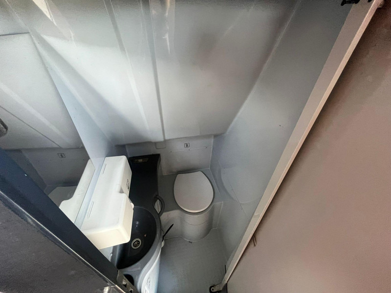 Reisebus Setra S 416 GT 4x2 AC / AUXILIARY HEATING / WC / WHEELCHAIR LIFT: das Bild 19