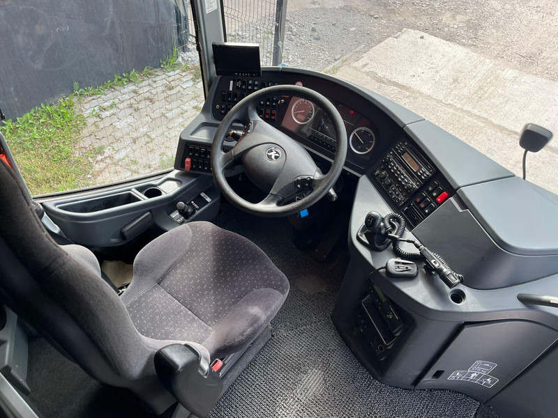 Reisebus Setra S 416 GT 4x2 AC / AUXILIARY HEATING / WC / WHEELCHAIR LIFT: das Bild 9