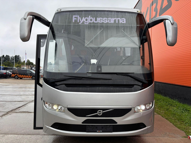 Volvo B8R 9700 H 6x2*4 61 +1 SEATS / AC / AUXILIARY HEATER / WC - Reisebus: das Bild 2 Volvo B8R 9700 H 6x2*4 61 +1 SEATS / AC / AUXILIARY HEATER / WC - Reisebus: das Bild 2