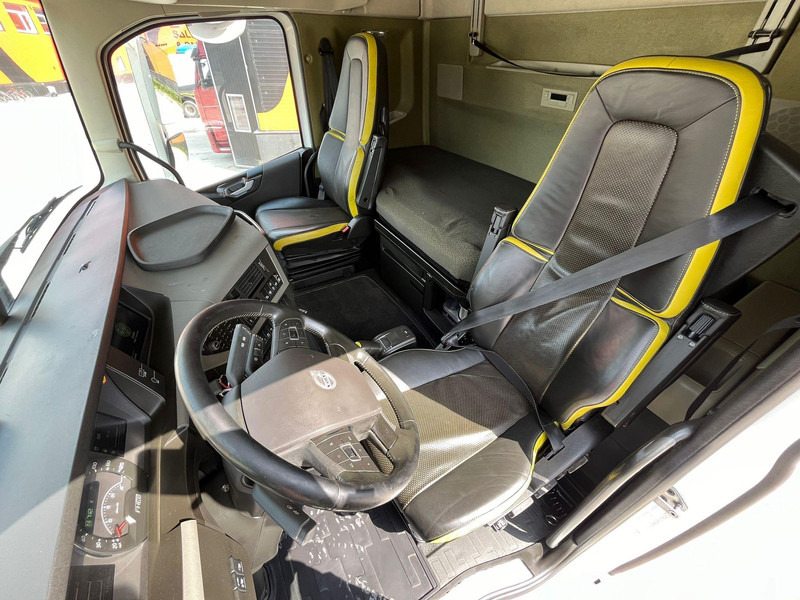 Fahrgestell LKW Volvo FH 16 650 6x2 9 TON FRONT AXLE / RETARDER / CHASSIS L=6100 mm: das Bild 20