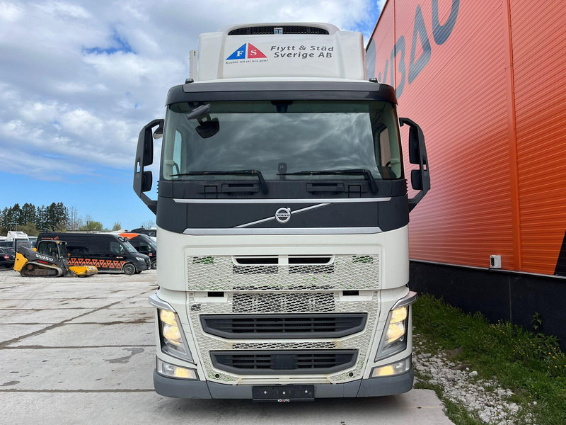 Volvo FH 460 6x2*4 T-1000R / Box L=7437 mm - Kühlkoffer LKW: das Bild 3 Volvo FH 460 6x2*4 T-1000R / Box L=7437 mm - Kühlkoffer LKW: das Bild 3