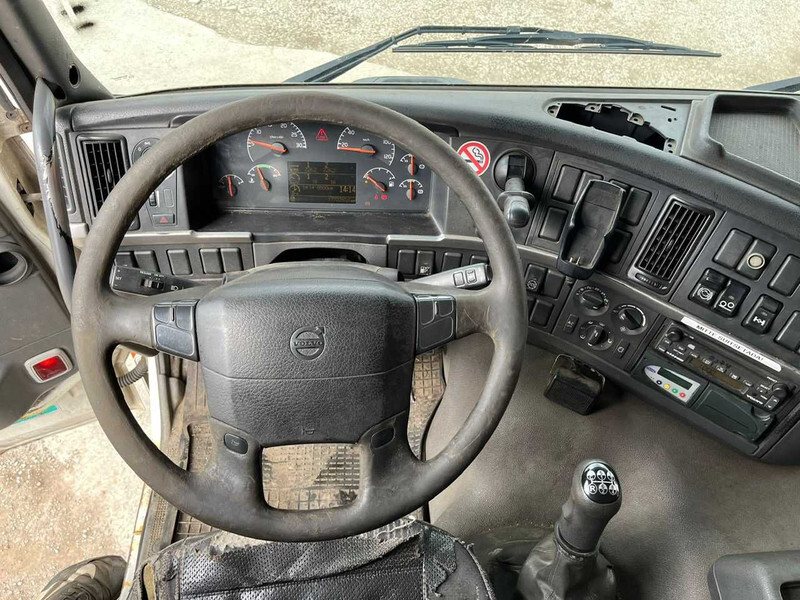 Fahrgestell LKW Volvo FM 9 300 6x2 CHASSIS L=8779 mm: das Bild 16