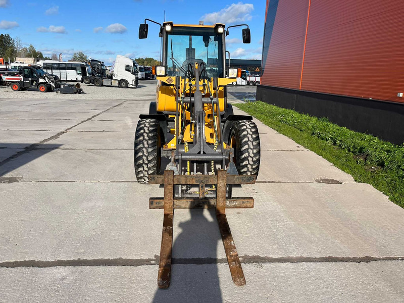 Volvo L 25 F BUCKET & FORKS - Radlader: das Bild 3 Volvo L 25 F BUCKET & FORKS - Radlader: das Bild 3