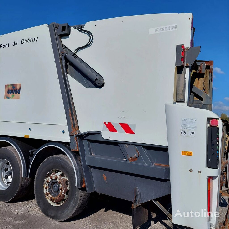 Scania 94D 300 - Müllwagen: das Bild 2 Scania 94D 300 - Müllwagen: das Bild 2