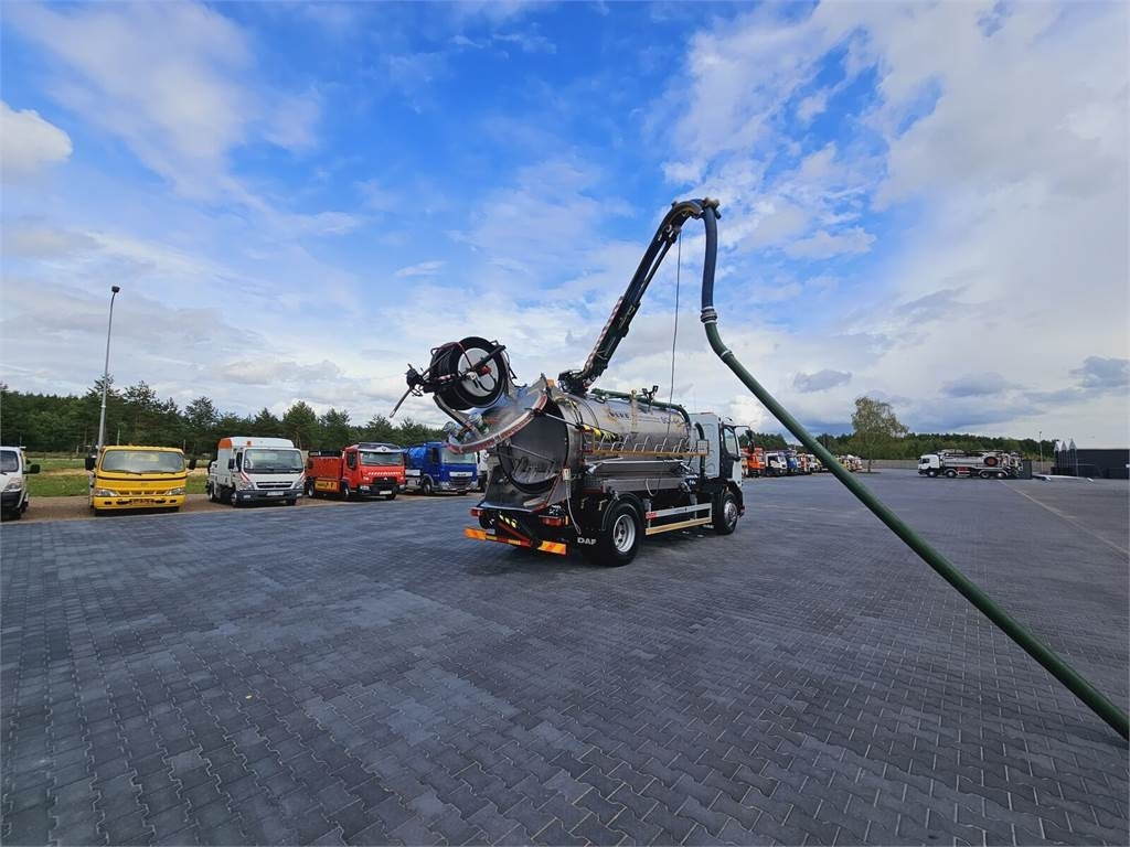Saug-/ Spülfahrzeug DAF WUKO SCK-4HW for collecting waste liquid separator: das Bild 30
