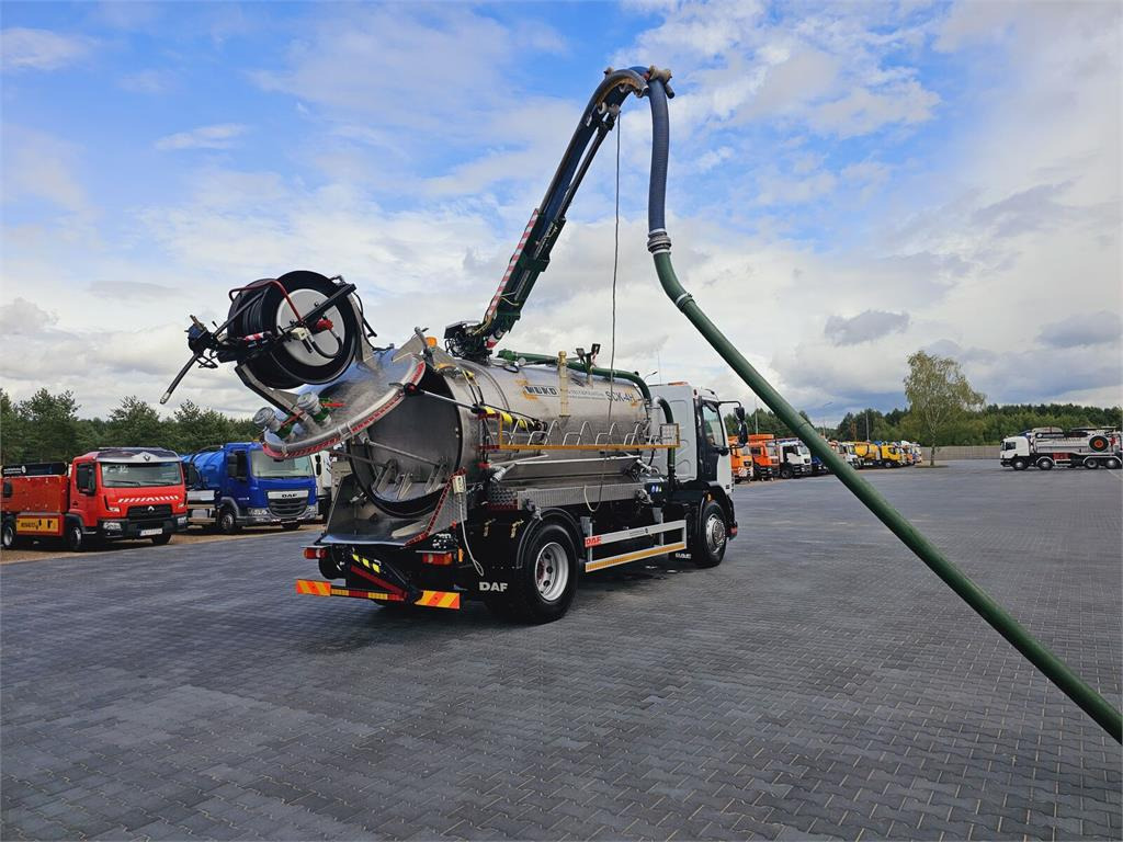 DAF WUKO SCK-4HW for collecting waste liquid separator - Saug-/ Spülfahrzeug: das Bild 1 DAF WUKO SCK-4HW for collecting waste liquid separator - Saug-/ Spülfahrzeug: das Bild 1