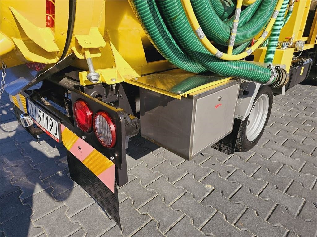 Isuzu Kia on categories B COMBI WUKO FOR DUCT CLEANING 2 - Saug-/ Spülfahrzeug: das Bild 4 Isuzu Kia on categories B COMBI WUKO FOR DUCT CLEANING 2 - Saug-/ Spülfahrzeug: das Bild 4