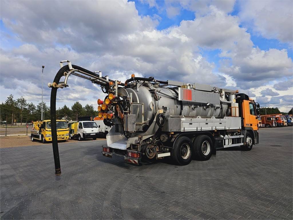 Mercedes-Benz WUKO KROLL COMBI FOR SEWER CLEANING - Kommunal-/ Sonderfahrzeug: das Bild 2 Mercedes-Benz WUKO KROLL COMBI FOR SEWER CLEANING - Kommunal-/ Sonderfahrzeug: das Bild 2
