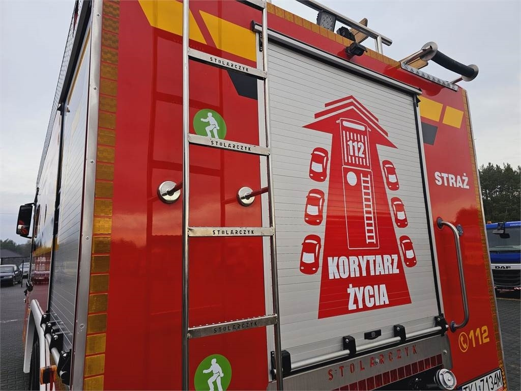 Feuerwehrfahrzeug MAN TGS 26.440 6x6 9500 l water + 950 foam Stolarczyk: das Bild 6