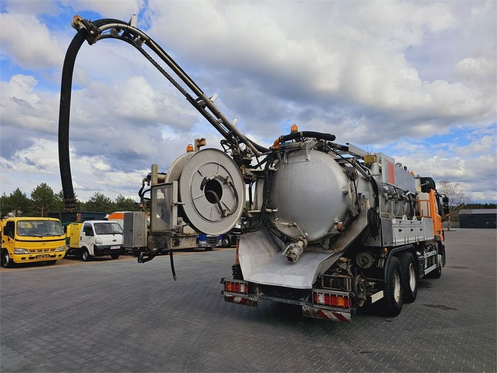 Mercedes-Benz WUKO KROLL COMBI FOR SEWER CLEANING - Saug-/ Spülfahrzeug: das Bild 1 Mercedes-Benz WUKO KROLL COMBI FOR SEWER CLEANING - Saug-/ Spülfahrzeug: das Bild 1