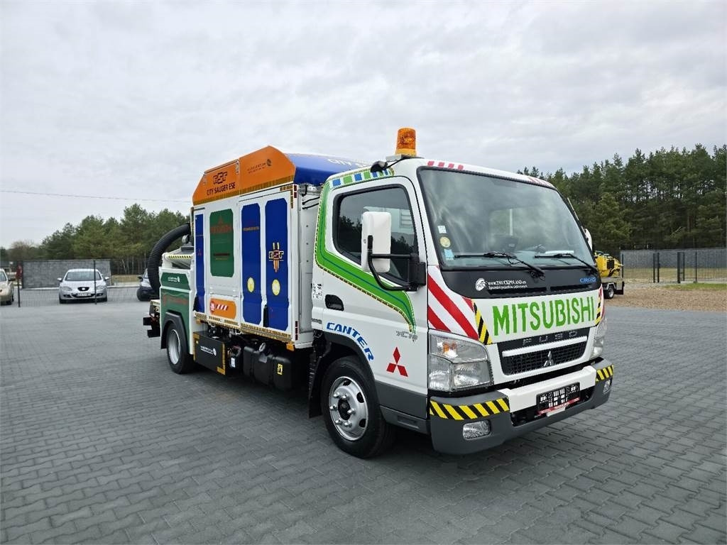 Mitsubishi CANTER odkurzacz koparka ssąca Saugbagger CITY SAU - Bagger: das Bild 2 Mitsubishi CANTER odkurzacz koparka ssąca Saugbagger CITY SAU - Bagger: das Bild 2