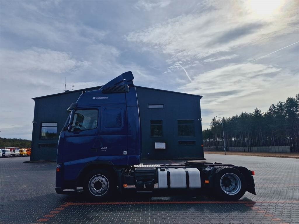 Volvo FH 13 440 - Sattelzugmaschine: das Bild 2 Volvo FH 13 440 - Sattelzugmaschine: das Bild 2