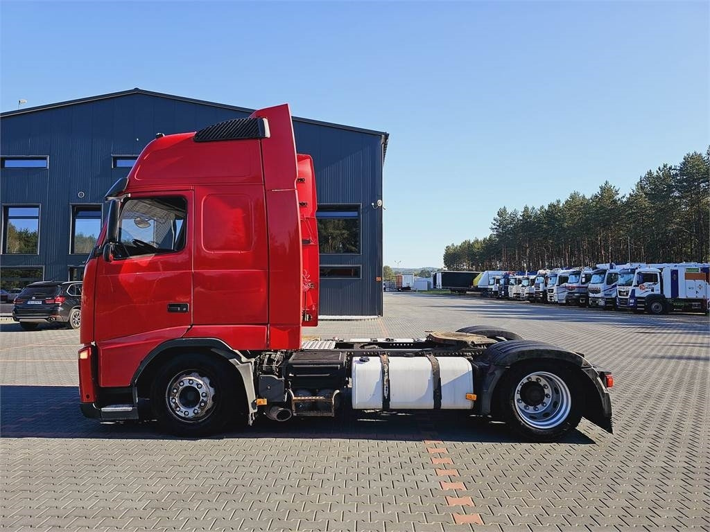 Volvo FH13 XXL MANUAL 420 EURO 5 2011 r MEGA LOW DECK - Sattelzugmaschine: das Bild 3 Volvo FH13 XXL MANUAL 420 EURO 5 2011 r MEGA LOW DECK - Sattelzugmaschine: das Bild 3