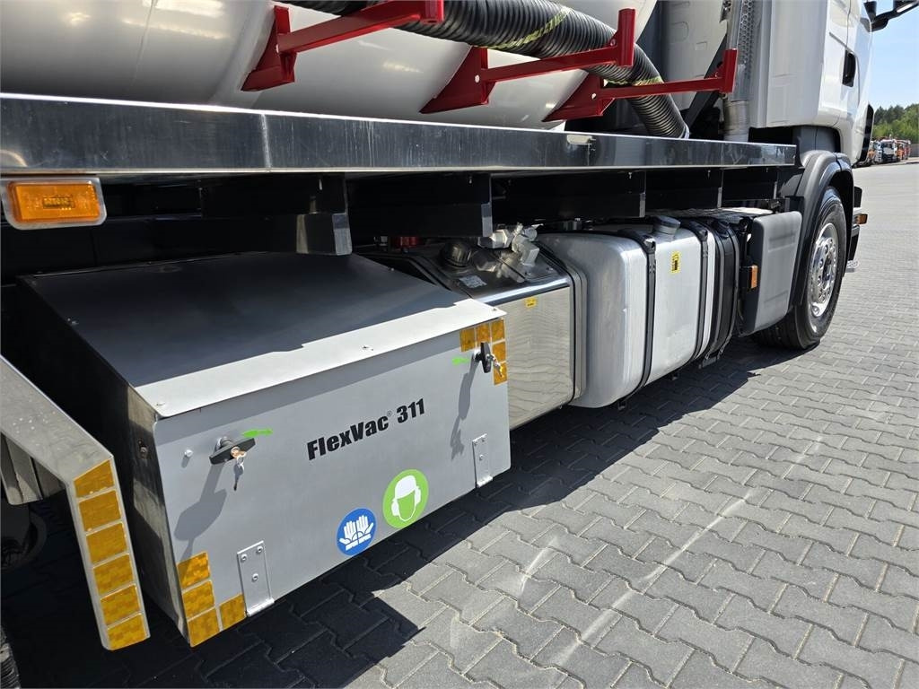 Bagger Scania Saugbagger Larsen FlexVac 311 Vacuum suction loade: das Bild 17