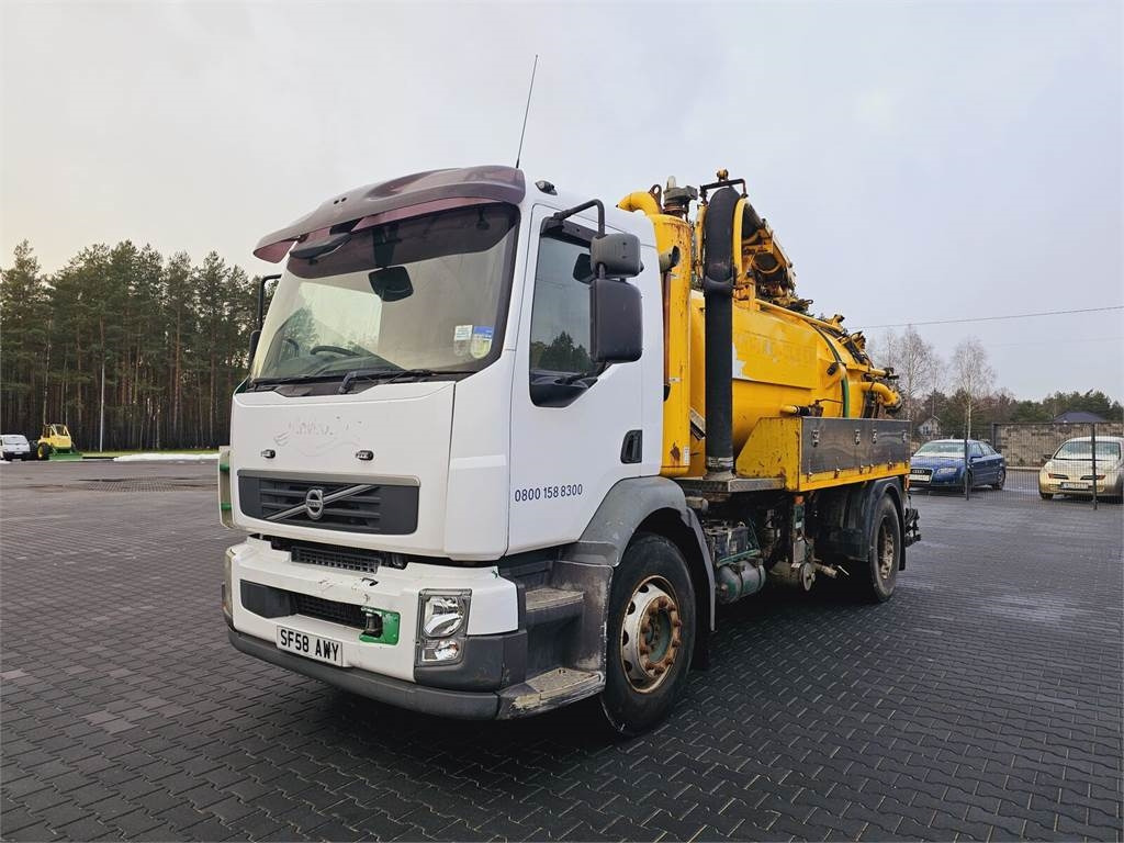 Volvo FULLER TANKERS 2008 WUKO for collecting liquid was - Saug-/ Spülfahrzeug: das Bild 3 Volvo FULLER TANKERS 2008 WUKO for collecting liquid was - Saug-/ Spülfahrzeug: das Bild 3