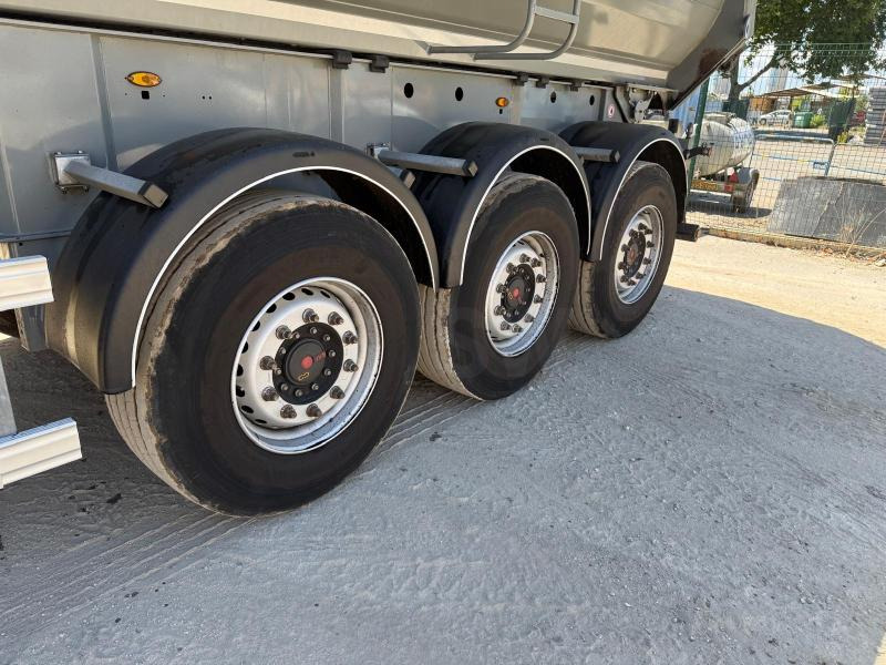 Fruehauf FST4FC - Kipper Auflieger: das Bild 3 Fruehauf FST4FC - Kipper Auflieger: das Bild 3