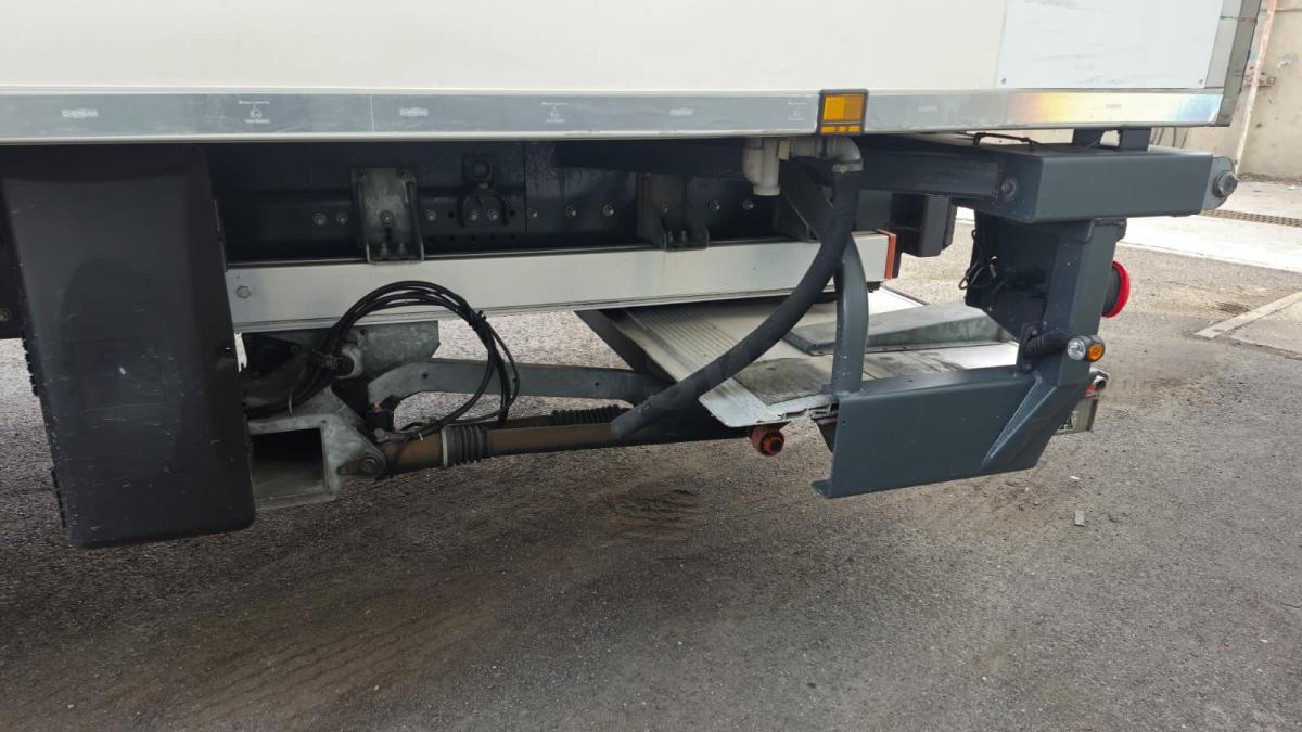 Renault D WIDE - Kühlkoffer LKW: das Bild 5 Renault D WIDE - Kühlkoffer LKW: das Bild 5