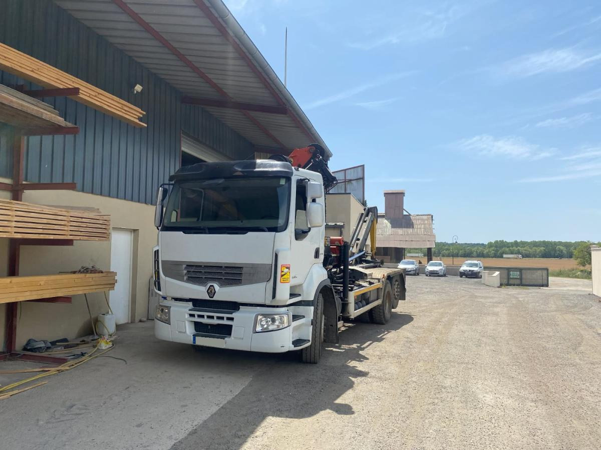 Renault Premium avec grue PALFINGER PK 18000 - Abrollkipper, Autokran: das Bild 2 Renault Premium avec grue PALFINGER PK 18000 - Abrollkipper, Autokran: das Bild 2