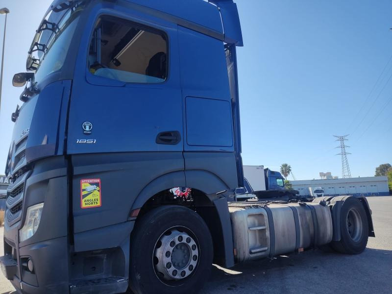 Mercedes Actros 1851 LS Retarder - Sattelzugmaschine: das Bild 2 Mercedes Actros 1851 LS Retarder - Sattelzugmaschine: das Bild 2
