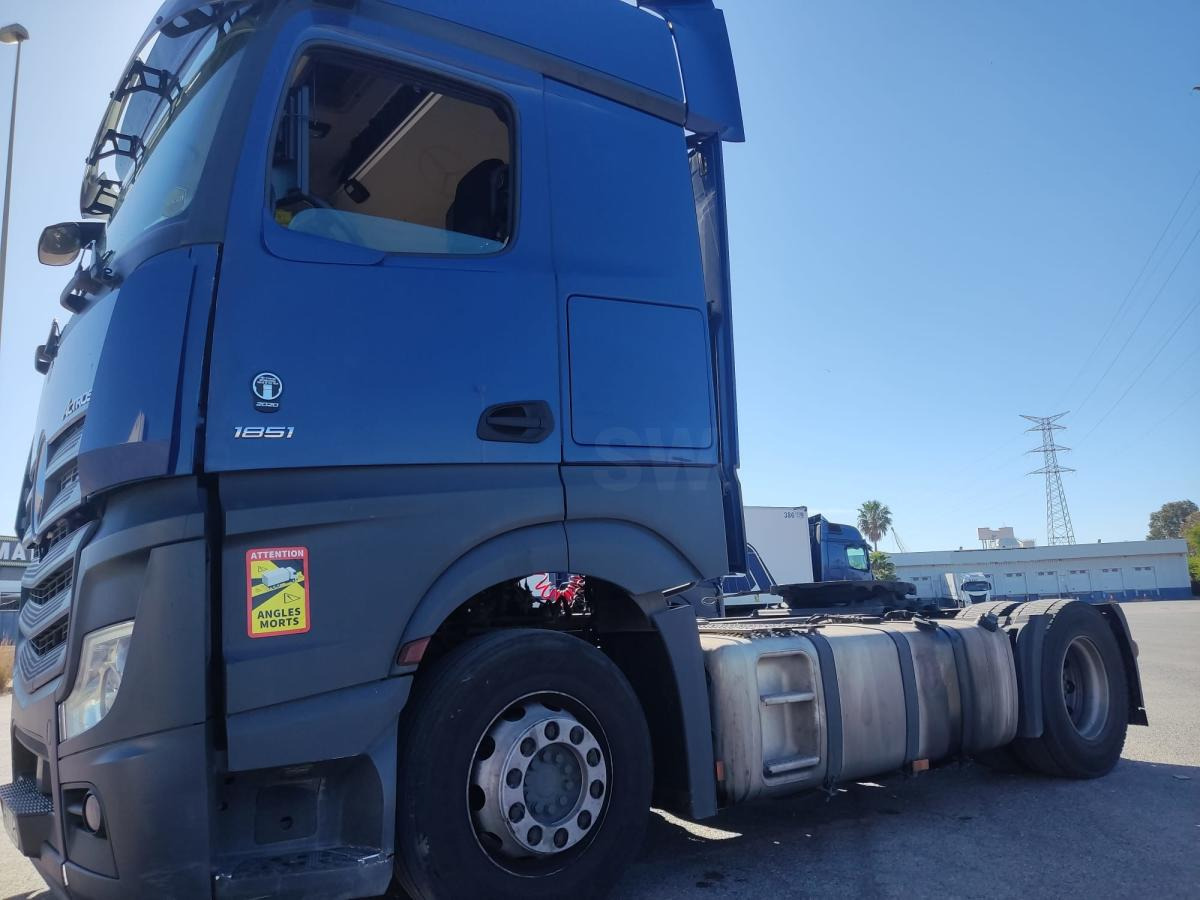 Mercedes Actros 1851 LS Retarder - Sattelzugmaschine: das Bild 3 Mercedes Actros 1851 LS Retarder - Sattelzugmaschine: das Bild 3