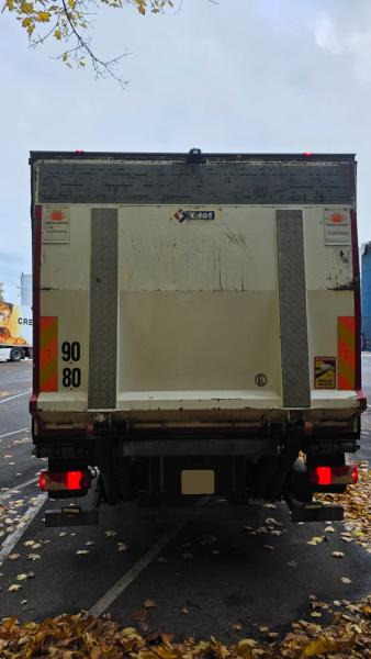 Scania P 320 - Kühlkoffer LKW: das Bild 5 Scania P 320 - Kühlkoffer LKW: das Bild 5