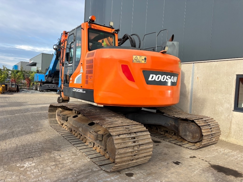 Doosan DX 235 LCR-5 - DX235 - DX235LCR - 235 - Kettenbagger: das Bild 4 Doosan DX 235 LCR-5 - DX235 - DX235LCR - 235 - Kettenbagger: das Bild 4