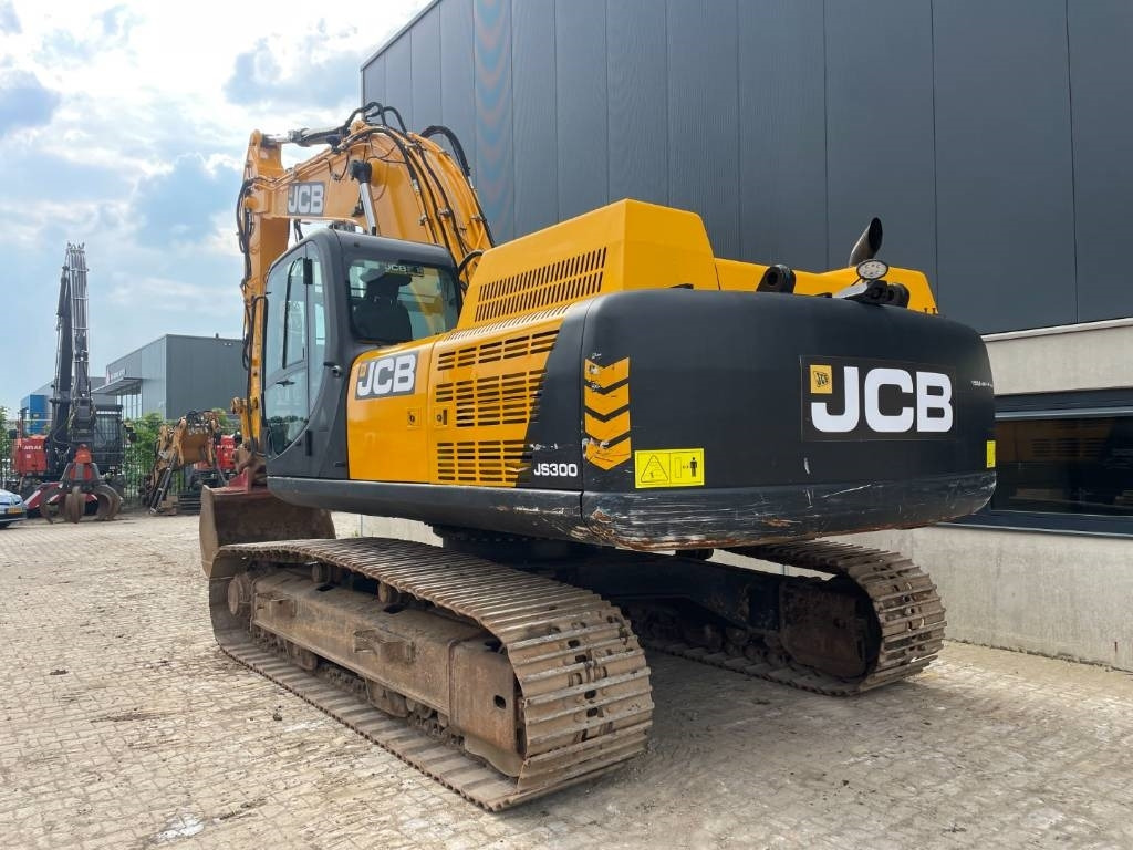 JCB JS300LC -- JS 300 LC - Kettenbagger: das Bild 4 JCB JS300LC -- JS 300 LC - Kettenbagger: das Bild 4