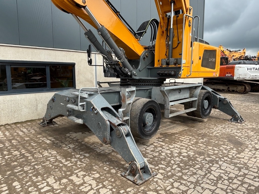 Umschlagbagger Liebherr LH 30 M - LH 35 M - LH 26 M: das Bild 43