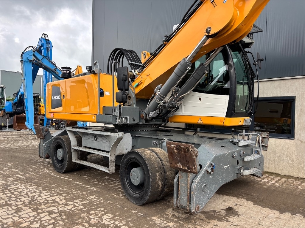 Umschlagbagger Liebherr LH 30 M - LH 35 M - LH 26 M: das Bild 13