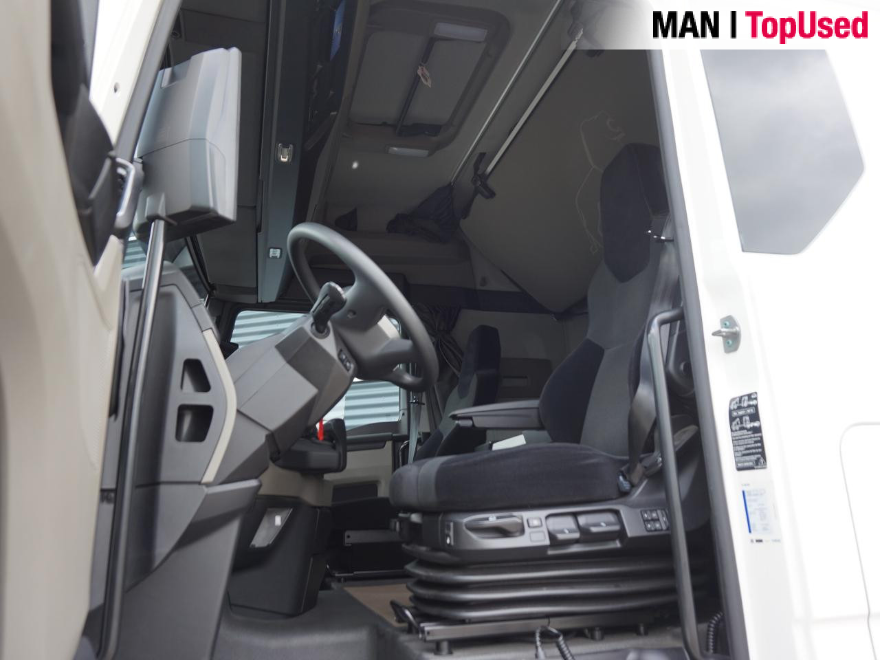 MAN TGX 18.480 4x2 BL SA / OptiView / 2 Tanks / LED - Sattelzugmaschine: das Bild 4 MAN TGX 18.480 4x2 BL SA / OptiView / 2 Tanks / LED - Sattelzugmaschine: das Bild 4