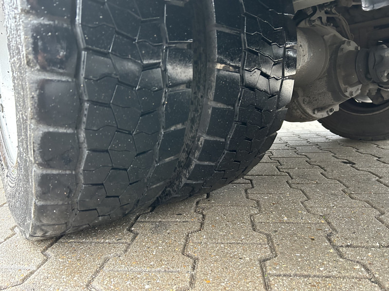 Koffer LKW DAF LF 210 FA / 12 Ton / 450 dkm / Tacho V2 / Box / Laadklep / APK TUV 09-26: das Bild 17