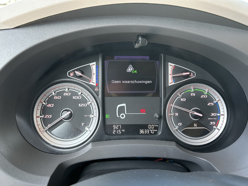 DAF LF 320 FA / Effer 175.2/c3s Crane / 363 dkm / Plateau / APK TUV 08-25 - Autokran: das Bild 4 DAF LF 320 FA / Effer 175.2/c3s Crane / 363 dkm / Plateau / APK TUV 08-25 - Autokran: das Bild 4