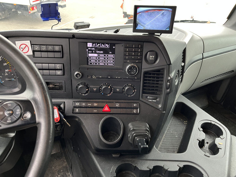 Mercedes-Benz Antos 1824 / 729 dkm / Box 8.3 mtr / Loadlift - Koffer LKW: das Bild 5 Mercedes-Benz Antos 1824 / 729 dkm / Box 8.3 mtr / Loadlift - Koffer LKW: das Bild 5
