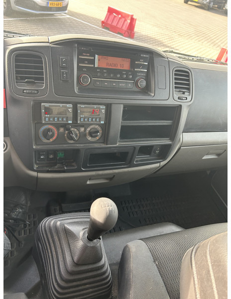 Nissan Cabstar NT400 / Duo Temp Frigo -30 gr / 146 dkm/ Blad - Blad / APK TUV 03-26 - Kühltransporter: das Bild 5 Nissan Cabstar NT400 / Duo Temp Frigo -30 gr / 146 dkm/ Blad - Blad / APK TUV 03-26 - Kühltransporter: das Bild 5