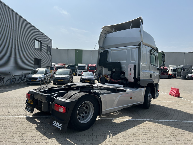 DAF CF 410 FT Space Cab / 281 dkm / Smart Tacho V2 / APK 01-26 - Sattelzugmaschine: das Bild 2 DAF CF 410 FT Space Cab / 281 dkm / Smart Tacho V2 / APK 01-26 - Sattelzugmaschine: das Bild 2