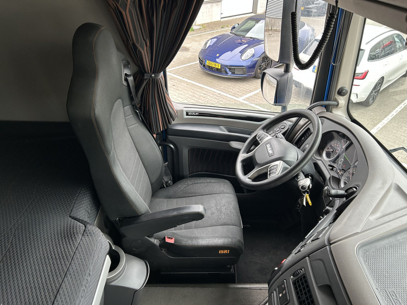 DAF XF 450 FT SC / Mega - Lowdeck / 681 dkm / 2 Tanks / Tacho V2 / Stand Airco - Sattelzugmaschine: das Bild 3 DAF XF 450 FT SC / Mega - Lowdeck / 681 dkm / 2 Tanks / Tacho V2 / Stand Airco - Sattelzugmaschine: das Bild 3