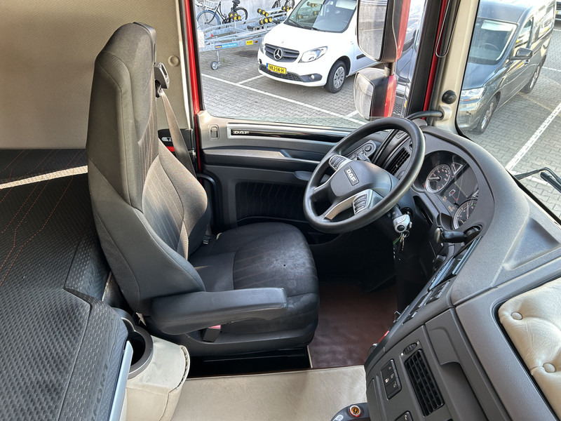 DAF XF 450 FT Space Cab / 926 dkm / Tacho V2 / Stand Klima / APK TUV 11-25 - Sattelzugmaschine: das Bild 3 DAF XF 450 FT Space Cab / 926 dkm / Tacho V2 / Stand Klima / APK TUV 11-25 - Sattelzugmaschine: das Bild 3