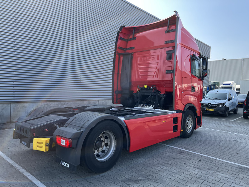 Iveco S-Way AT 420 / Full LED / 569 dkm / 2 Tanks / 2 Fridge / APK TUV 03-26 - Sattelzugmaschine: das Bild 2 Iveco S-Way AT 420 / Full LED / 569 dkm / 2 Tanks / 2 Fridge / APK TUV 03-26 - Sattelzugmaschine: das Bild 2