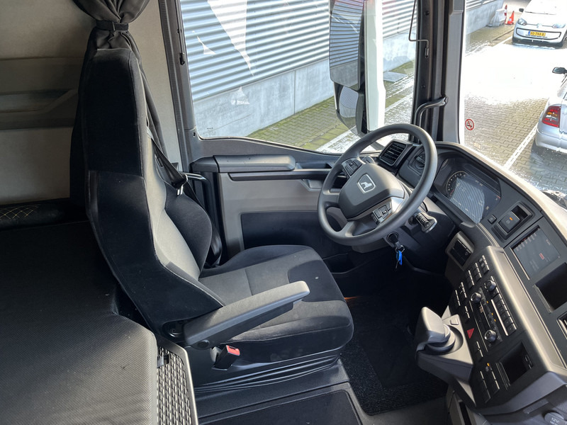 MAN TGX 18.470 GX / ZF Retarder / Full LED / 2 Tanks / APK TUV 01-26 - Sattelzugmaschine: das Bild 3 MAN TGX 18.470 GX / ZF Retarder / Full LED / 2 Tanks / APK TUV 01-26 - Sattelzugmaschine: das Bild 3