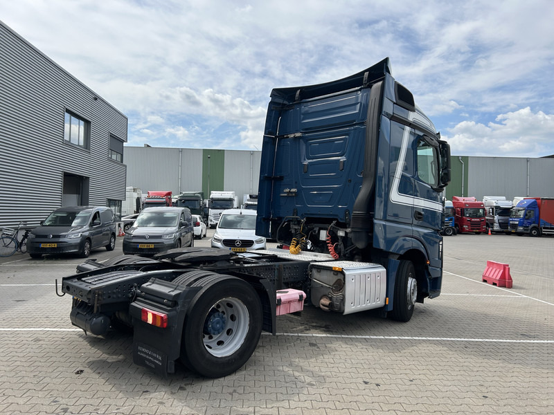 Mercedes-Benz Actros 1842 StreamSpace / 952 dkm / NL Truck - Sattelzugmaschine: das Bild 2 Mercedes-Benz Actros 1842 StreamSpace / 952 dkm / NL Truck - Sattelzugmaschine: das Bild 2