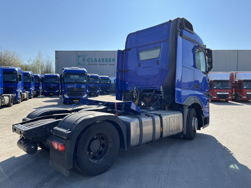 Mercedes-Benz Actros 1842 Streamspace / 873 dkm / 2 Tanks / NL Truck - Sattelzugmaschine: das Bild 2 Mercedes-Benz Actros 1842 Streamspace / 873 dkm / 2 Tanks / NL Truck - Sattelzugmaschine: das Bild 2