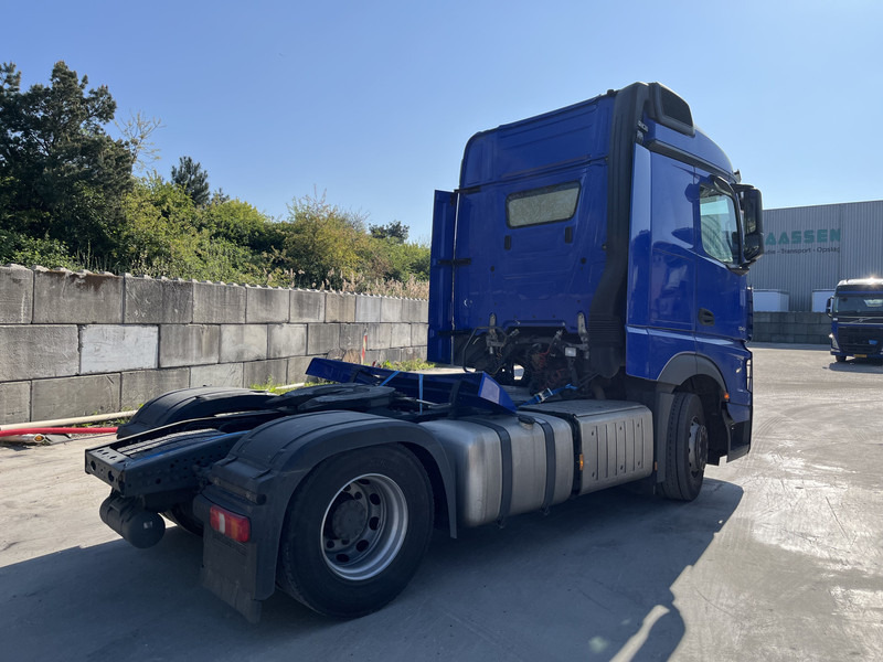 Mercedes-Benz Actros 1842 Streamspace / 933 dkm / 2 Tanks / NL Truck - Sattelzugmaschine: das Bild 2 Mercedes-Benz Actros 1842 Streamspace / 933 dkm / 2 Tanks / NL Truck - Sattelzugmaschine: das Bild 2